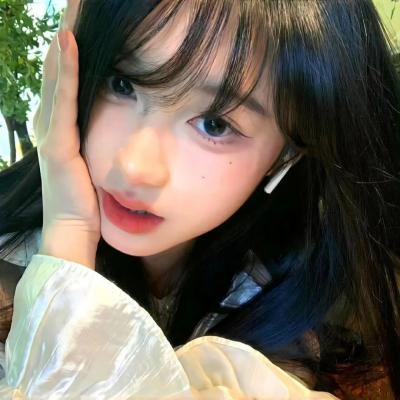 鱼跃在花见